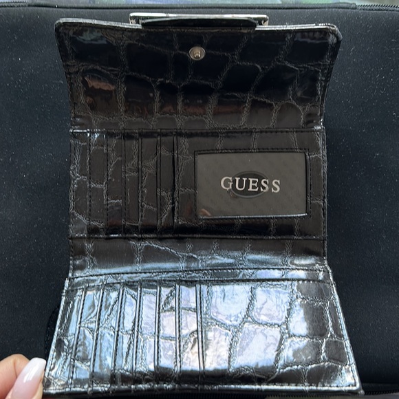 Guess Wallet - Classic G Logo - Picture 3 of 6